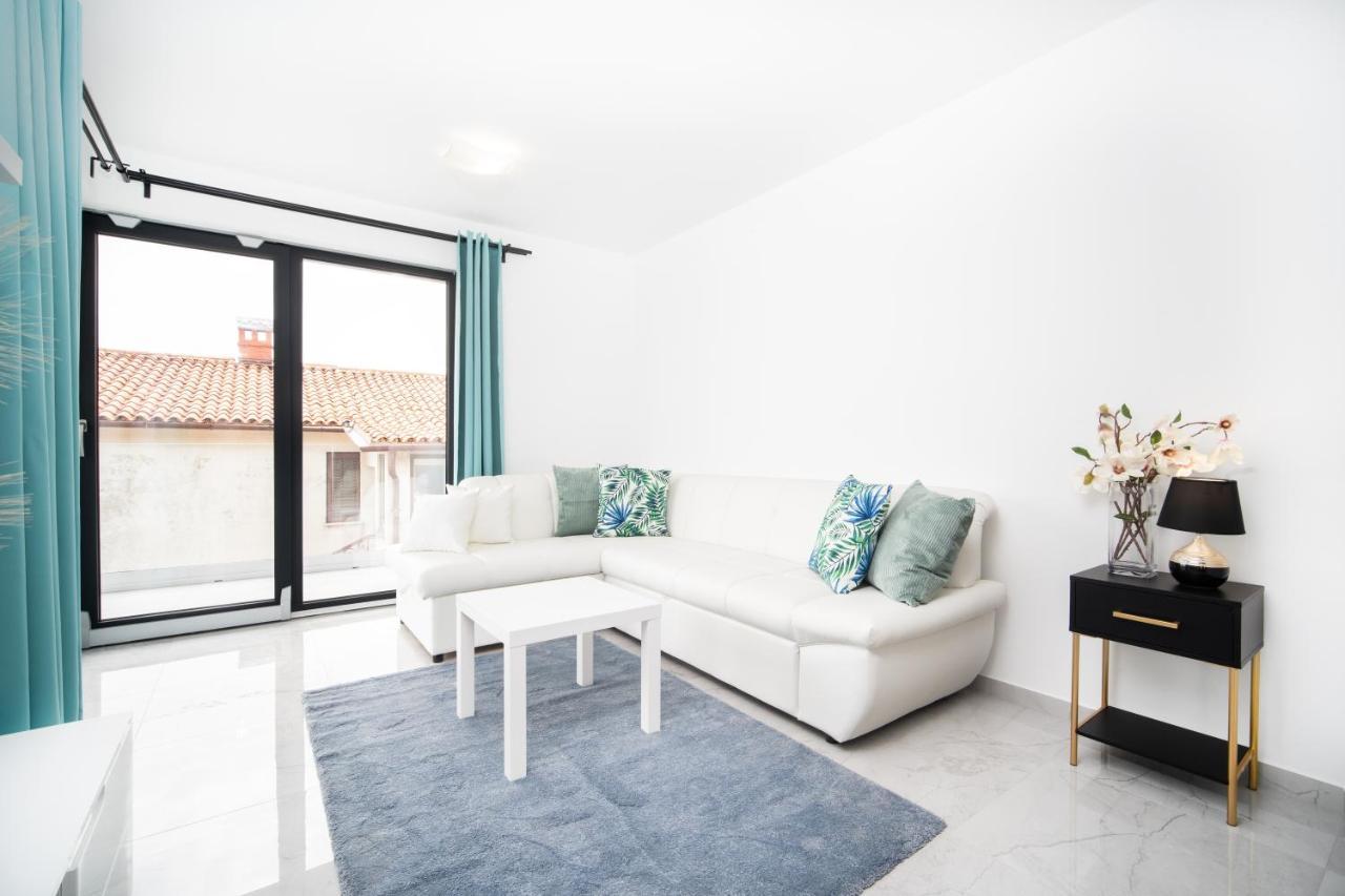 Villa Apartments Lela 라벡 외부 사진