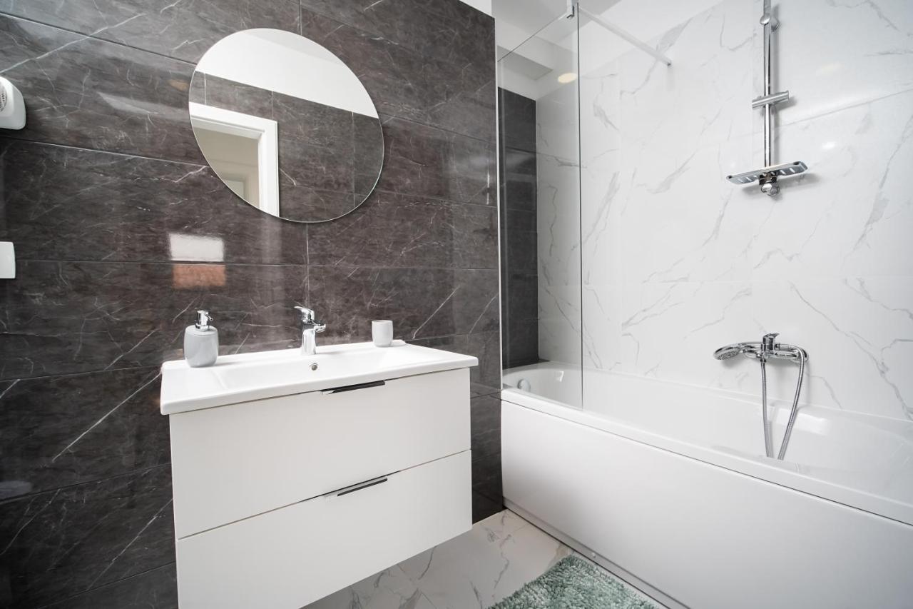 Villa Apartments Lela 라벡 외부 사진