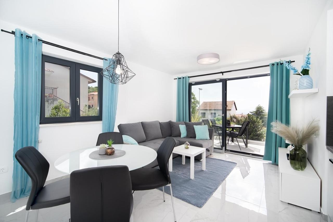Villa Apartments Lela 라벡 외부 사진