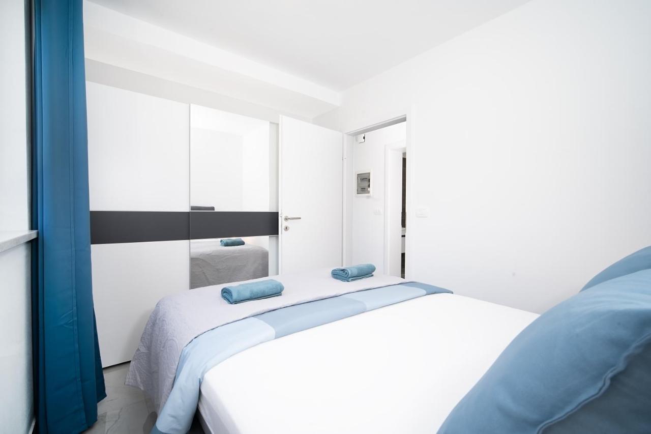 Villa Apartments Lela 라벡 외부 사진